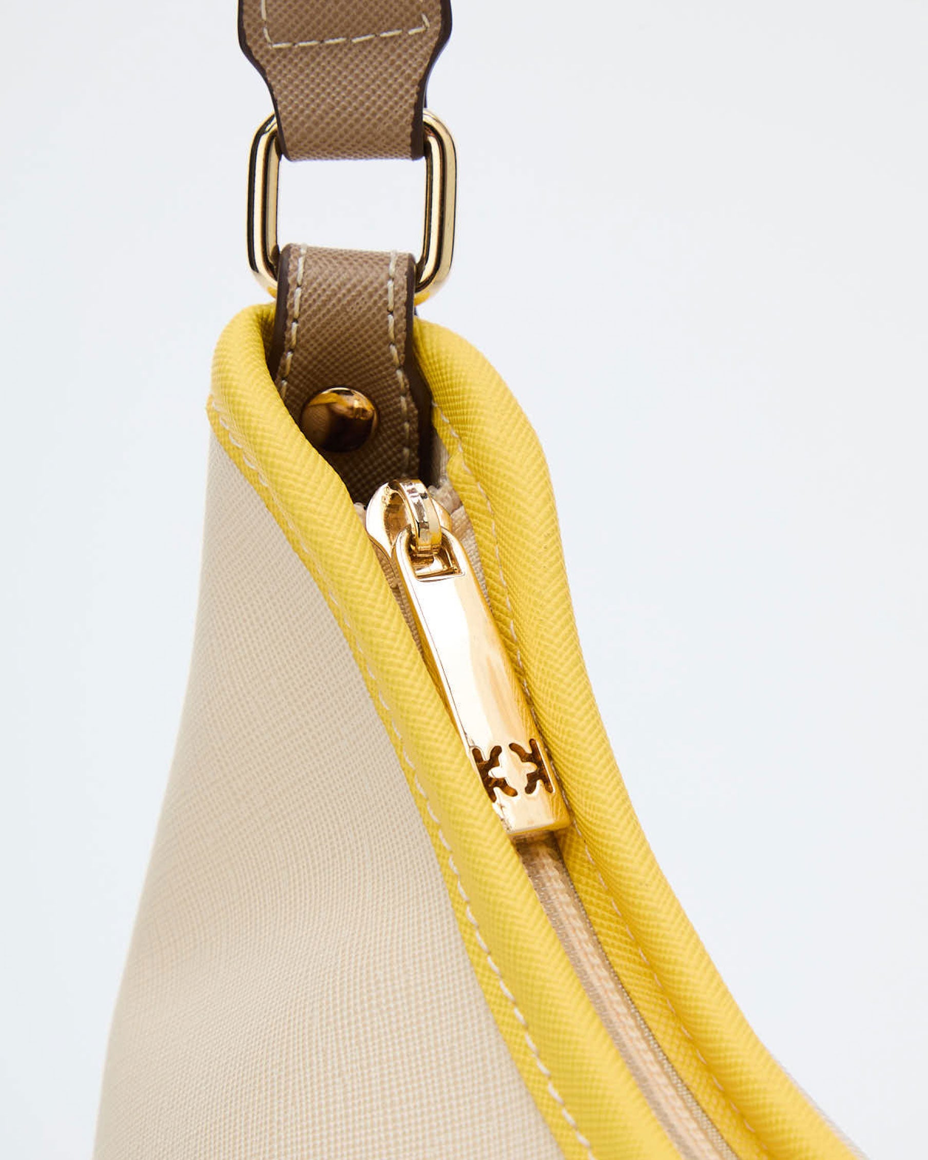 Avelin Shoulder Bag Beige