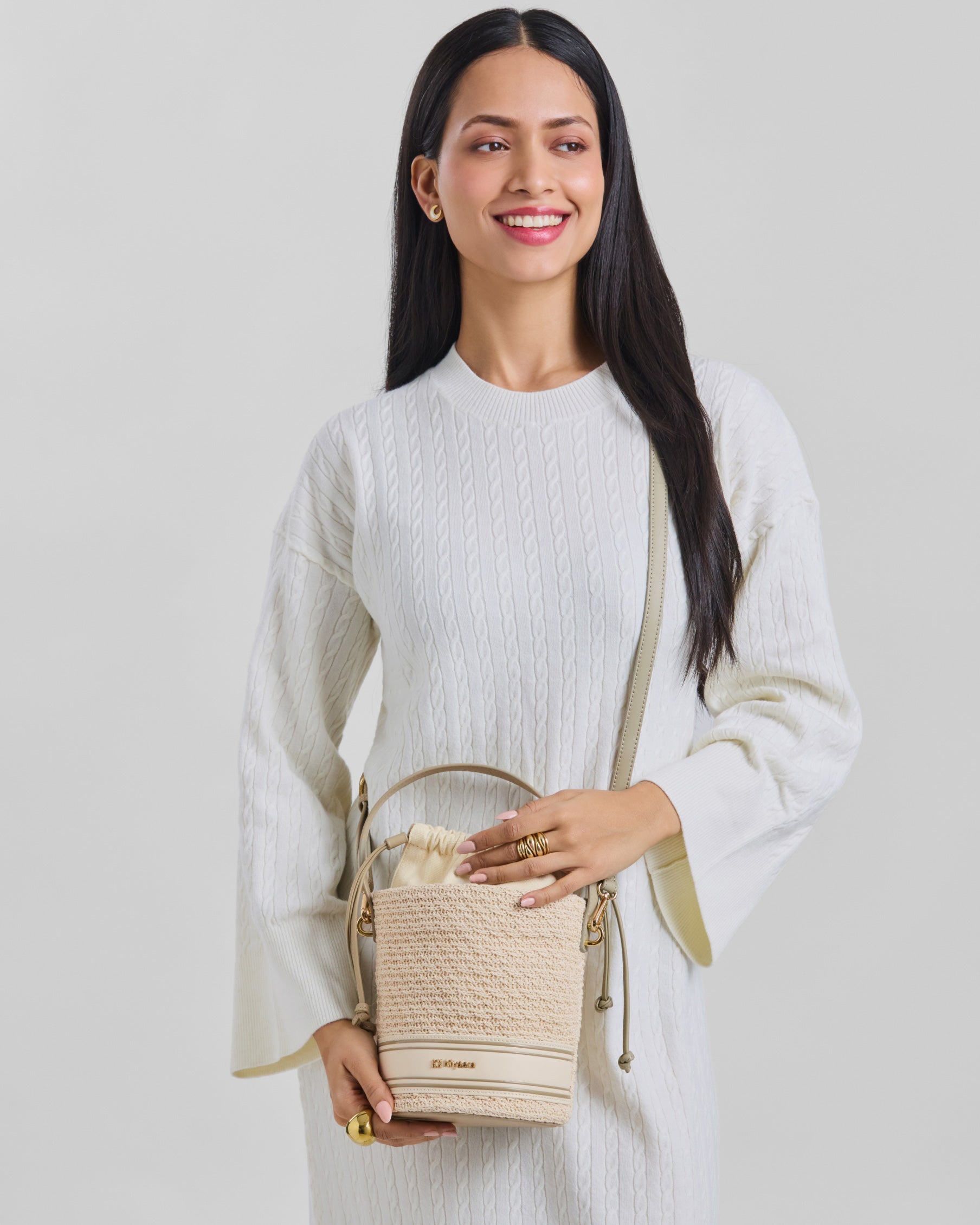 Knotty Bucket Bag Beige