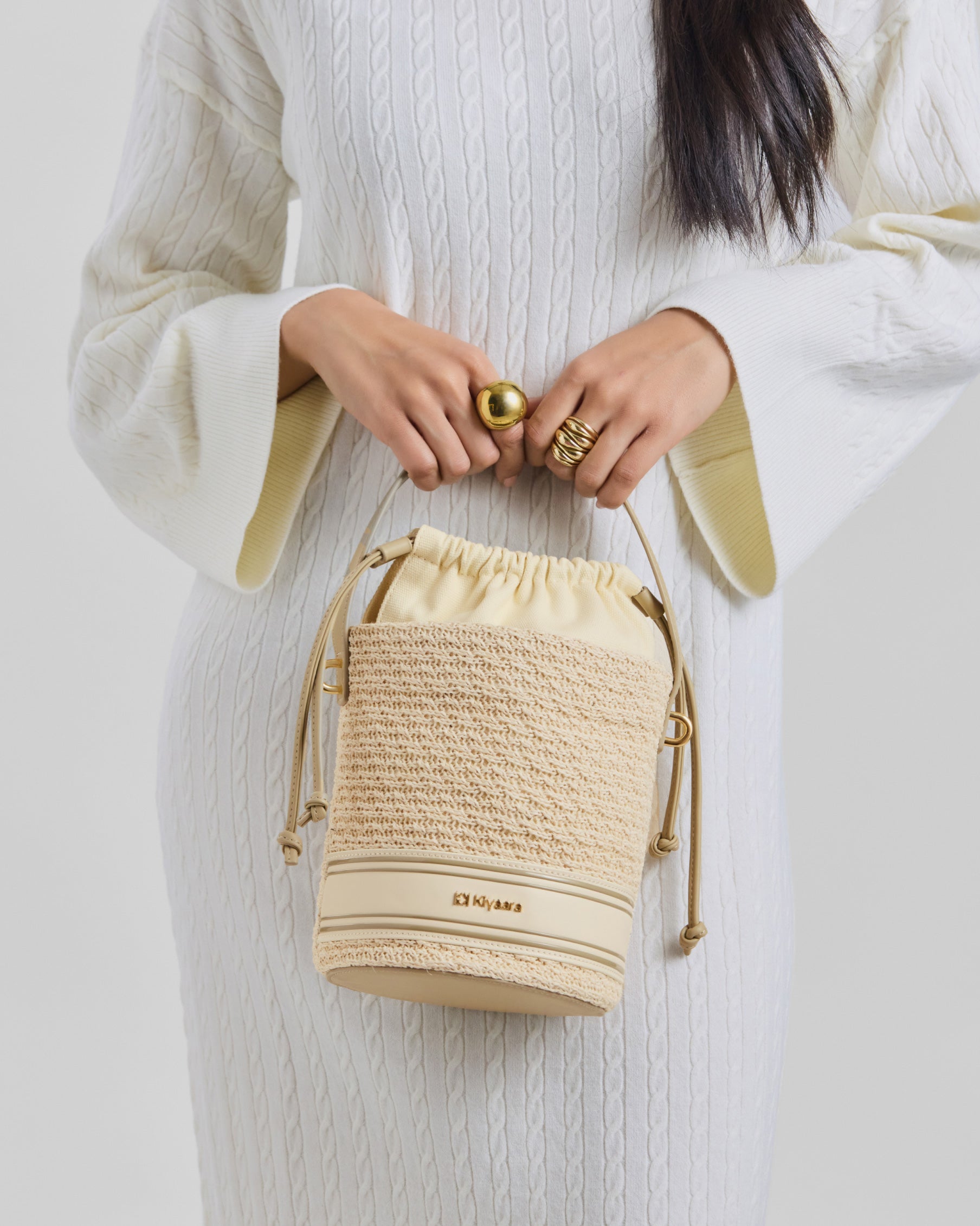 Knotty Bucket Bag Beige