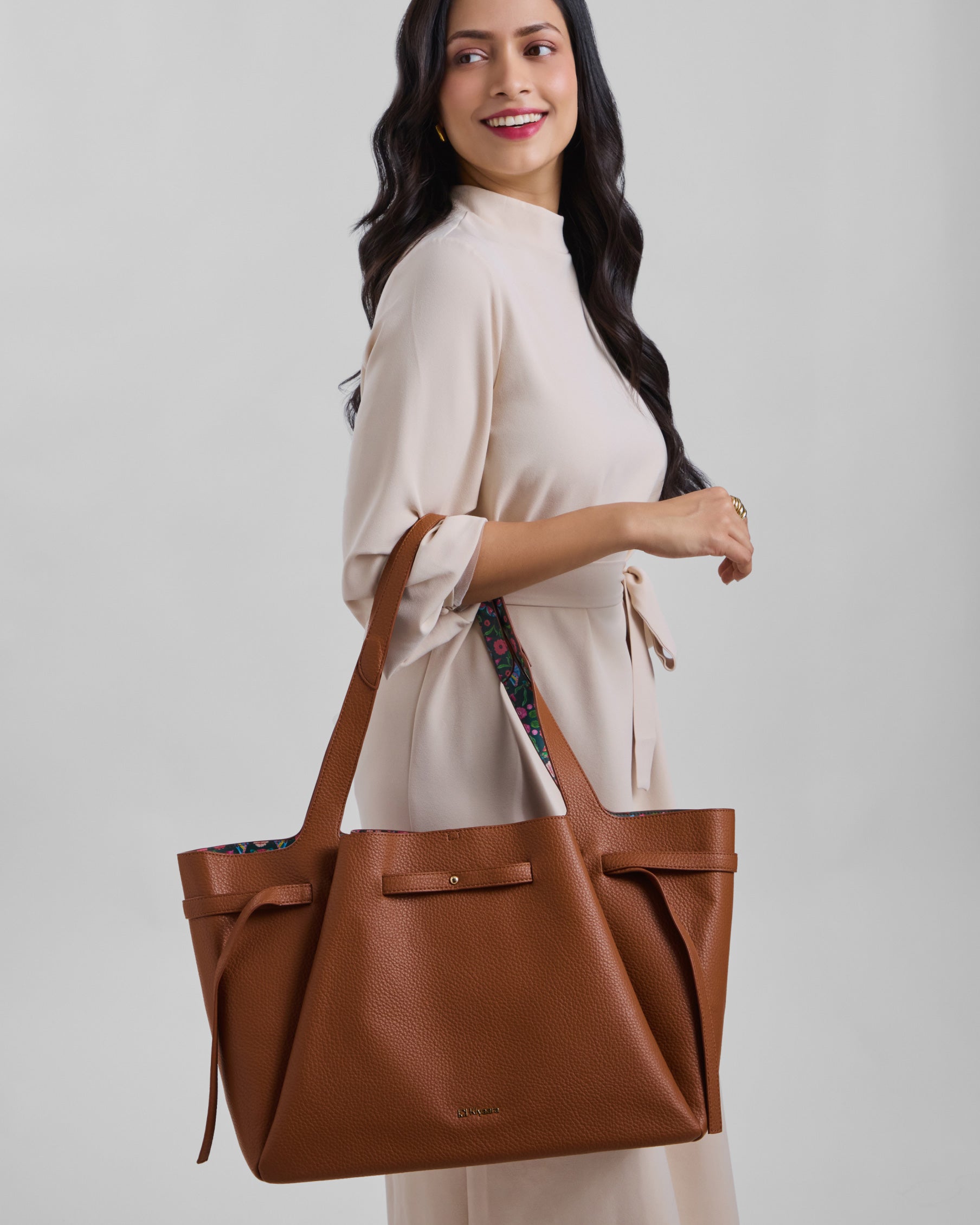 Renata Tote Bag Tan