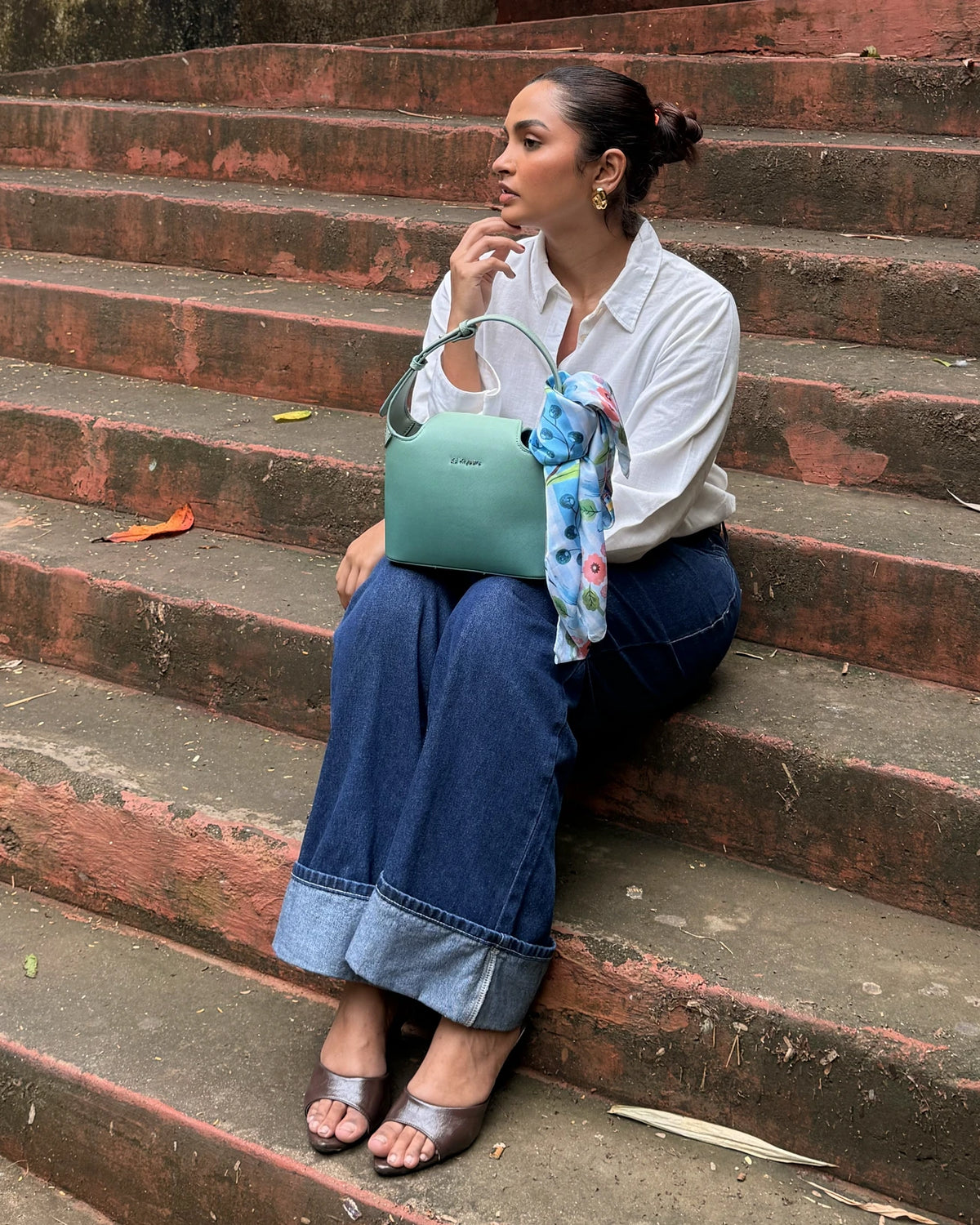 Auralis Handbag Dusty Teal Influencer 02