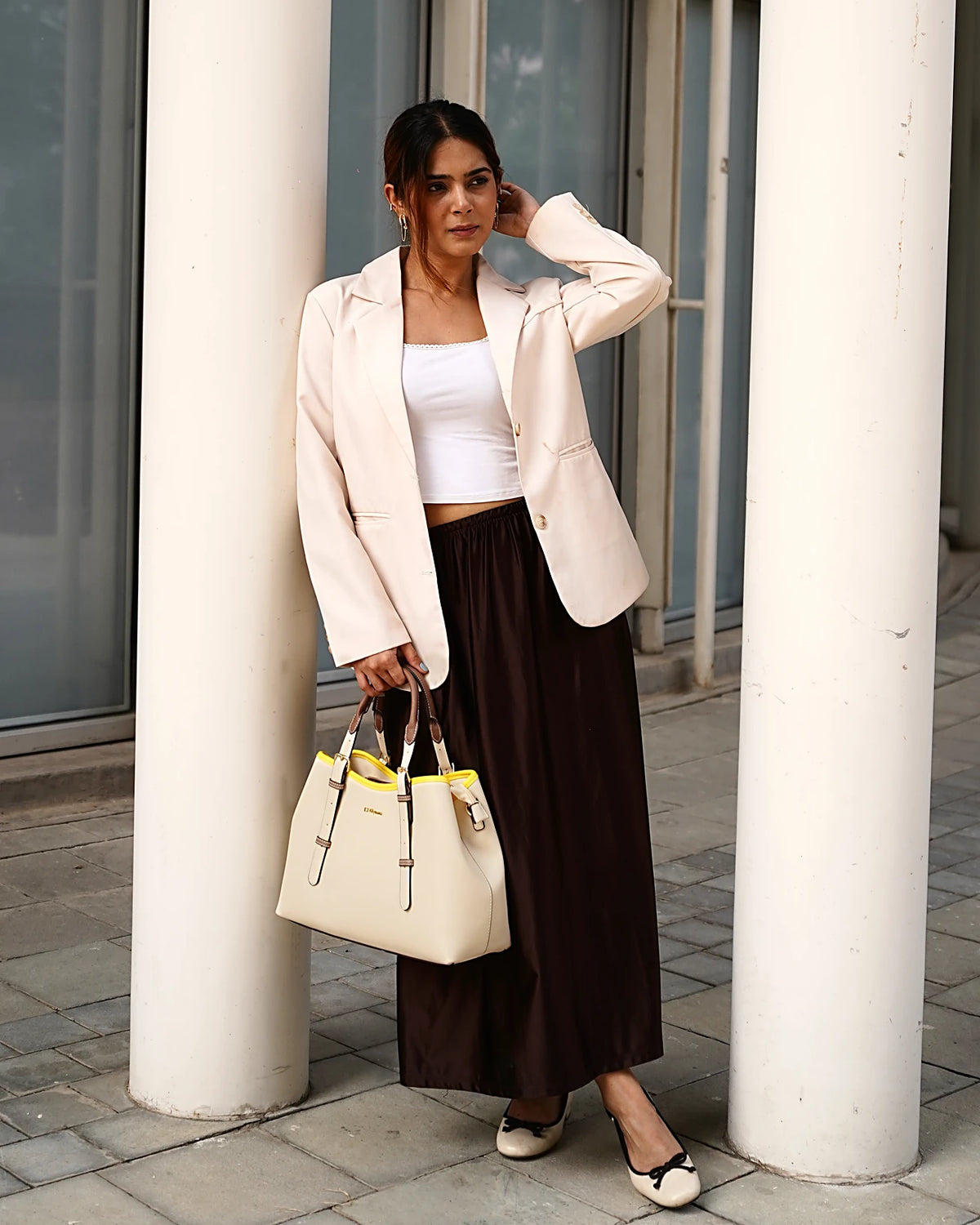 Dawn Tote Bag Beige Influencer 01