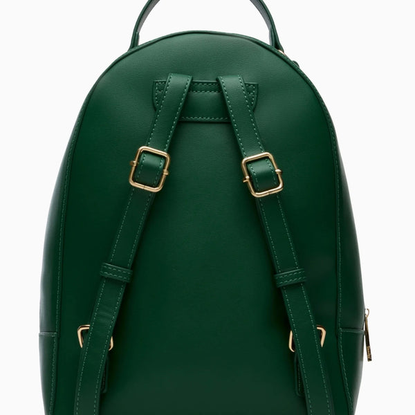 Adjustable shoulder straps and a lightweight build keep it comfortable all day.