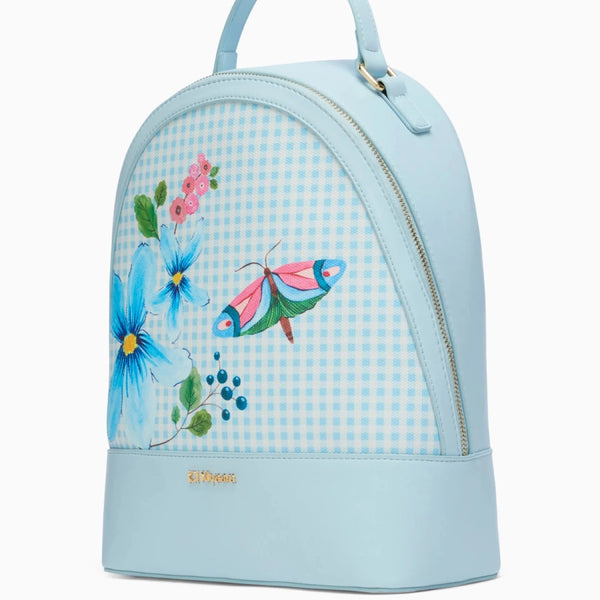 A spacious main compartment with inner pockets keeps essentials neatly in place.