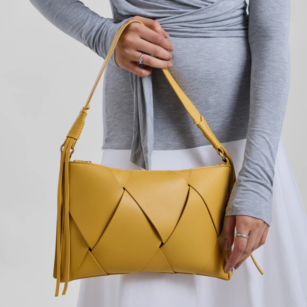 Ila Sling Bag Mustard