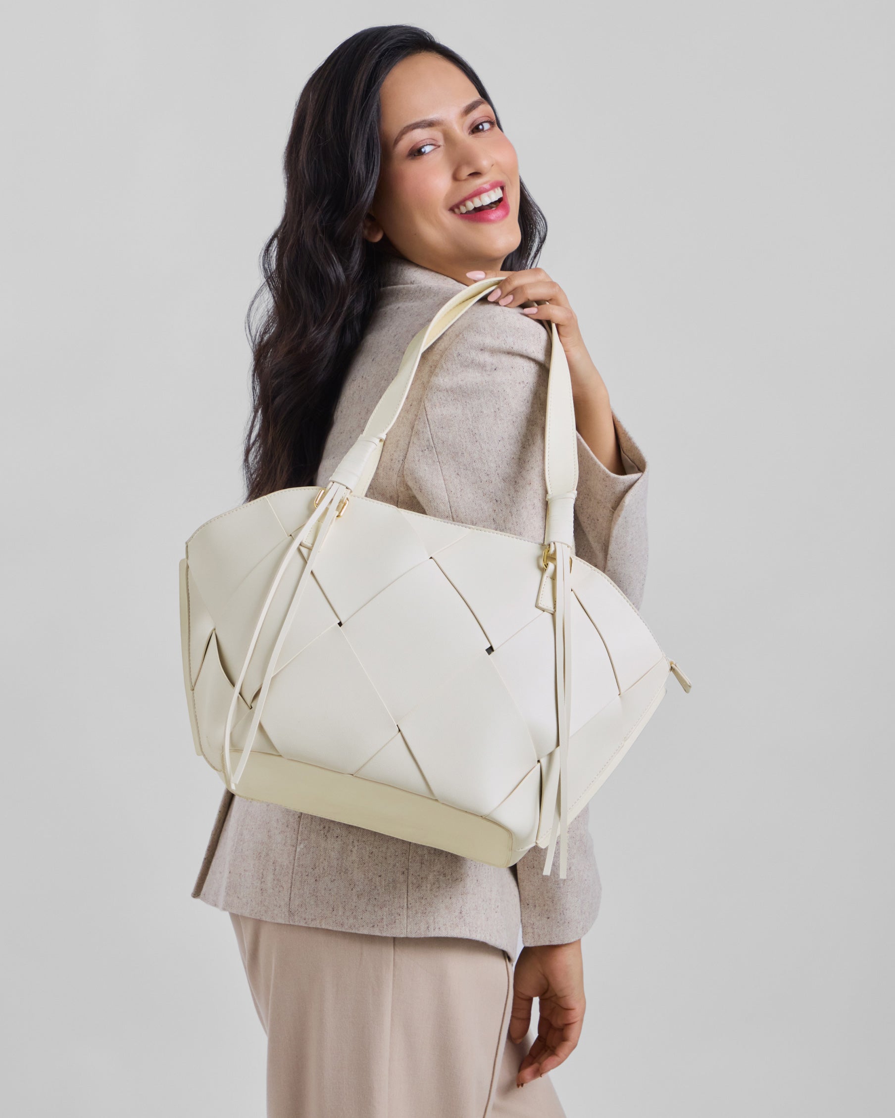 Noa Shoulder Bag White