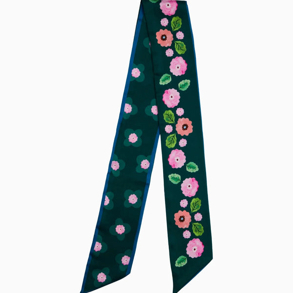Original Farasha artwork adds one more brushstroke of colour to your look.