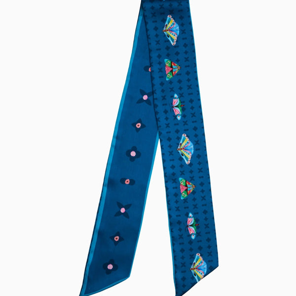 Original Farasha artwork adds one more brushstroke of colour to your look.
